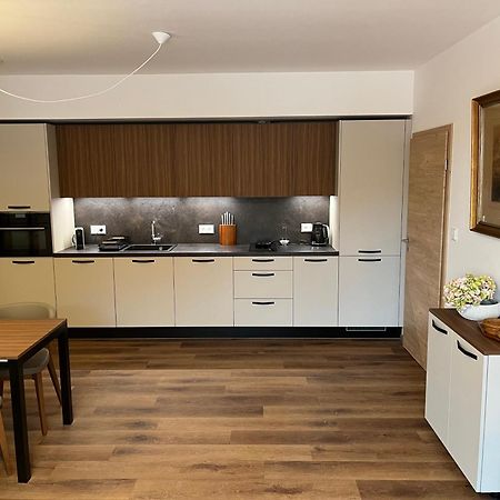 Apartman Hruska تشيرني دول المظهر الخارجي الصورة