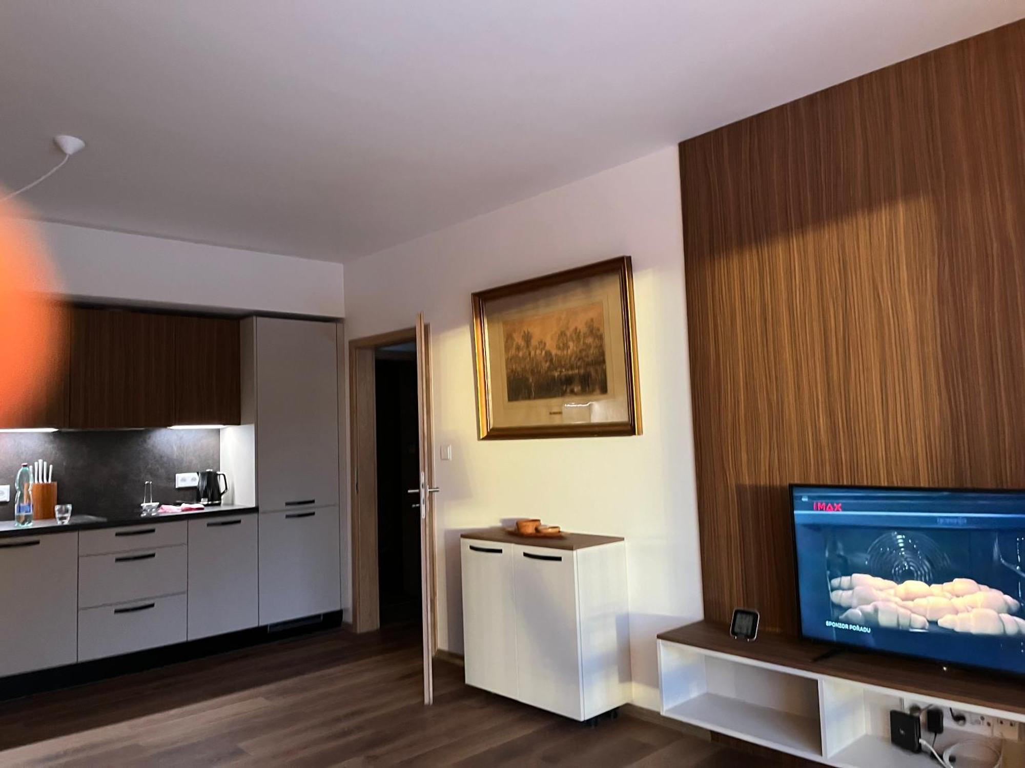 Apartman Hruska تشيرني دول المظهر الخارجي الصورة