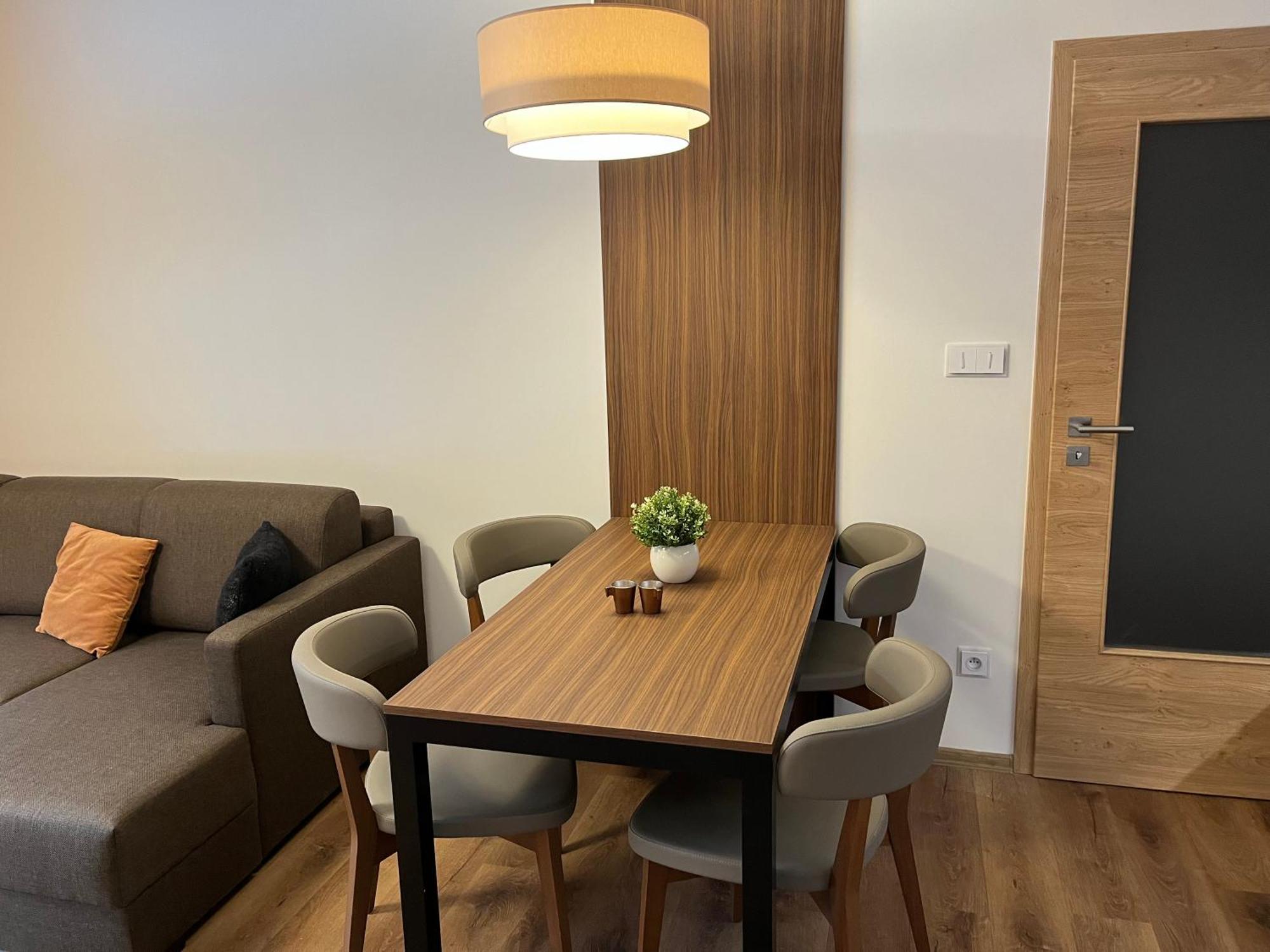 Apartman Hruska تشيرني دول المظهر الخارجي الصورة